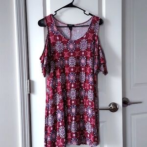 Rue 21 short sleeve top medium red blue